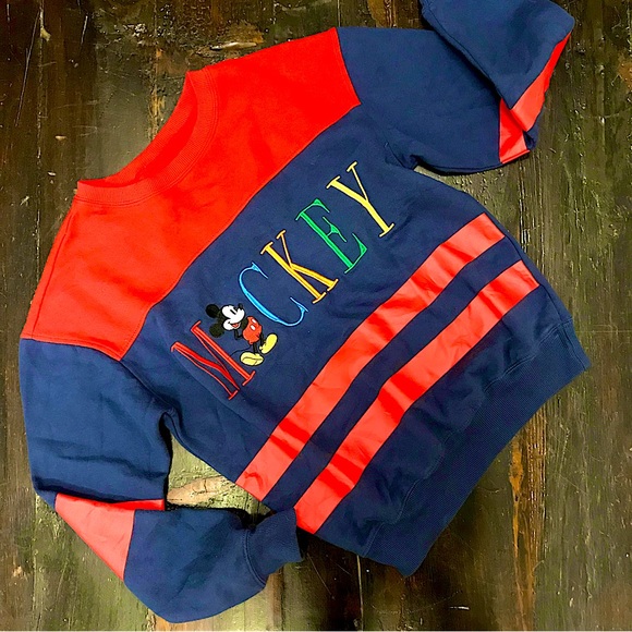 Mickey Sweatshirt ❤️ - Picture 2 of 8